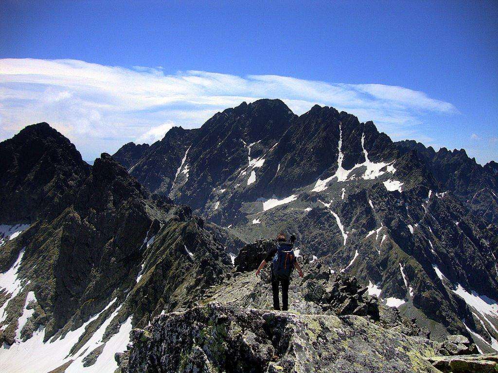 Ridge from Eastern Svistovy summit towards Divá veža