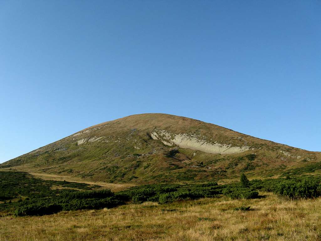 Hoverla peak (2061m)