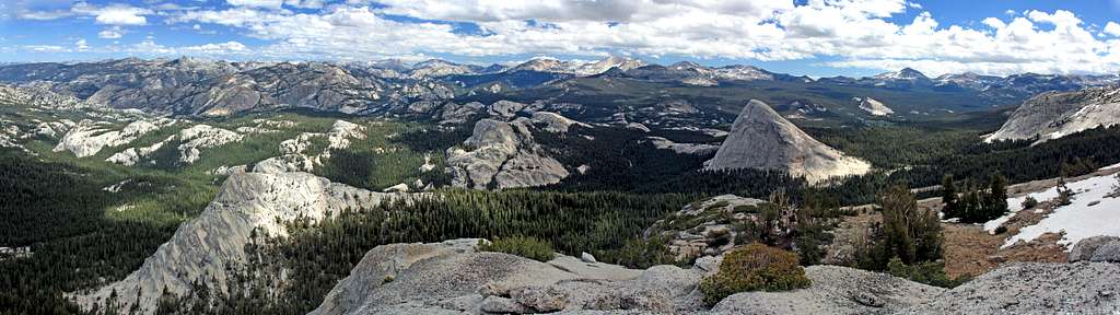 Panorama from Marioulumne Dome