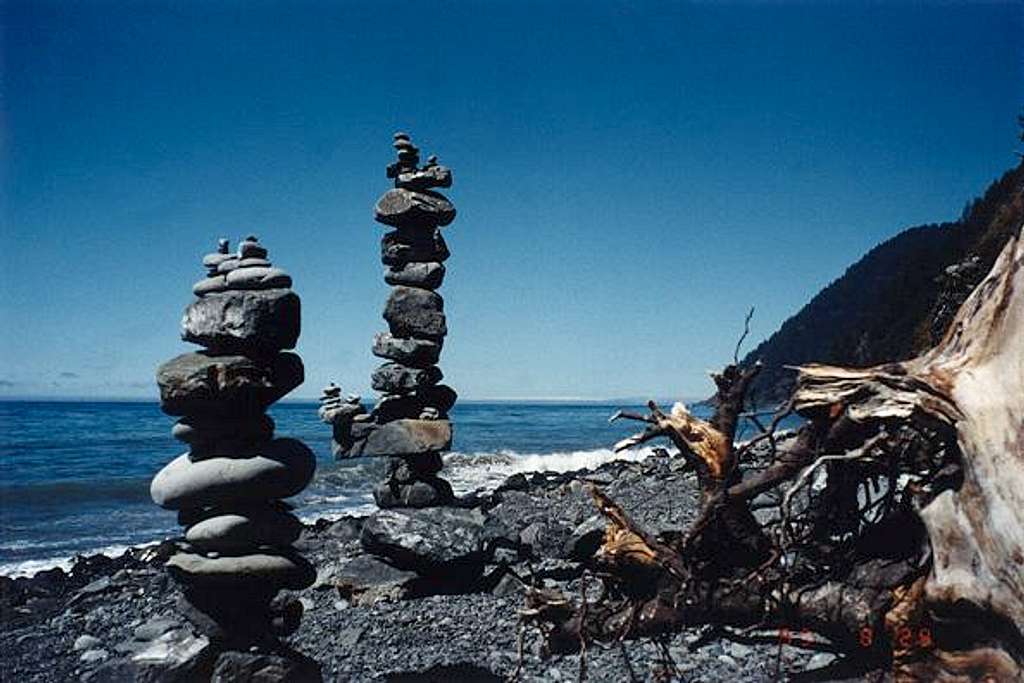 There were major cairns on...