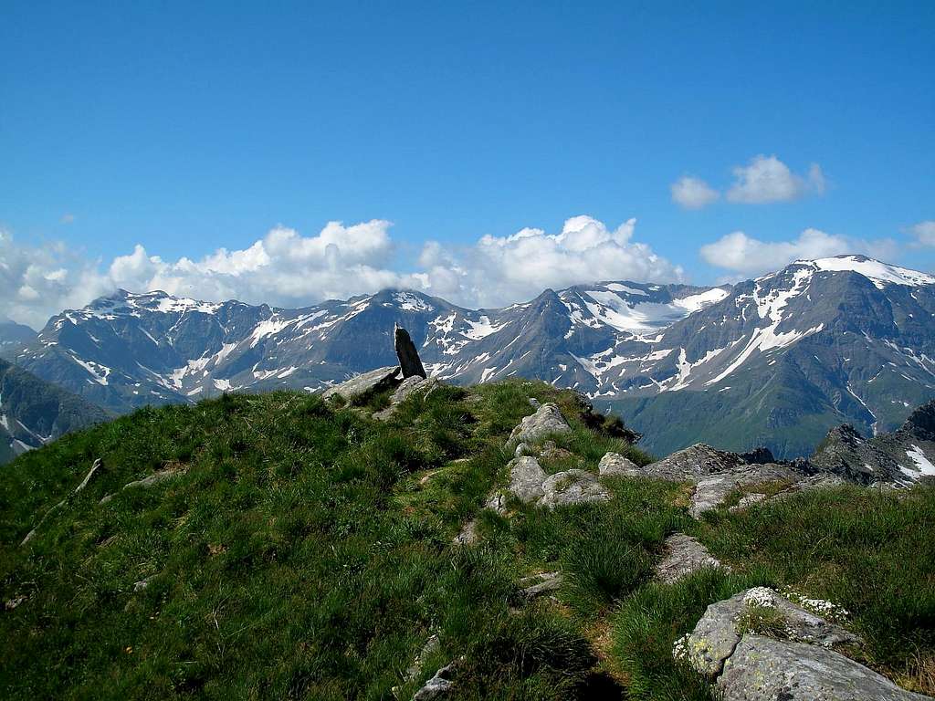 Beautiful views to the Goldberg group peaks from the path leading down the Zittrauer Tisch