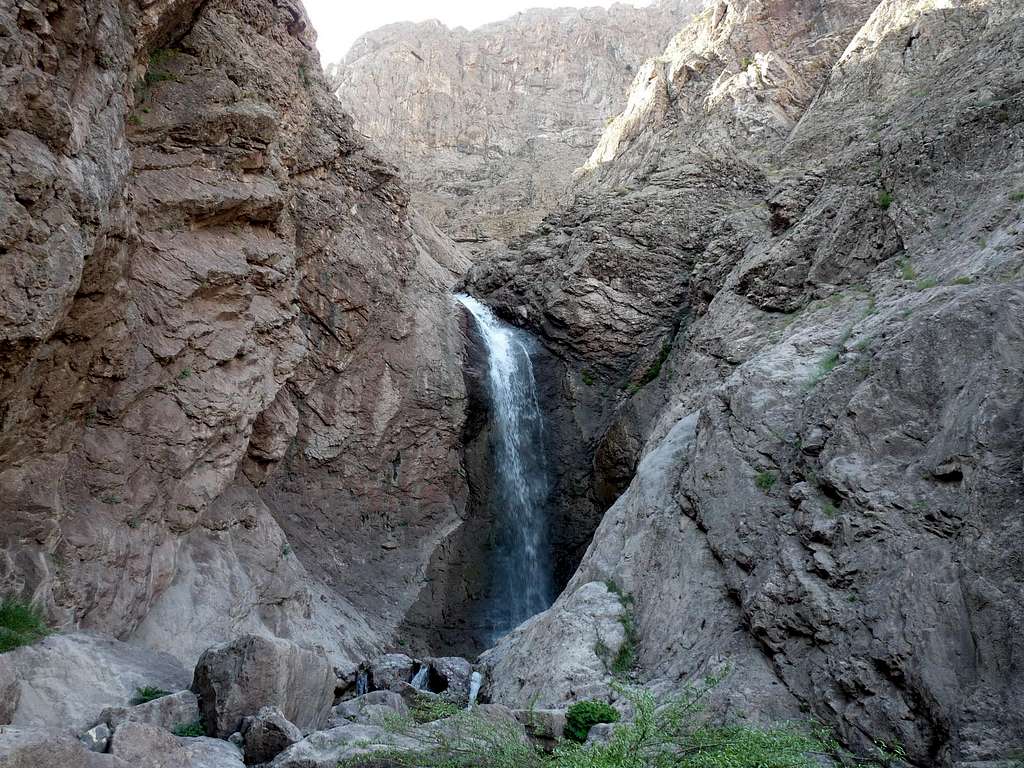 Hassandar waterfall (2)