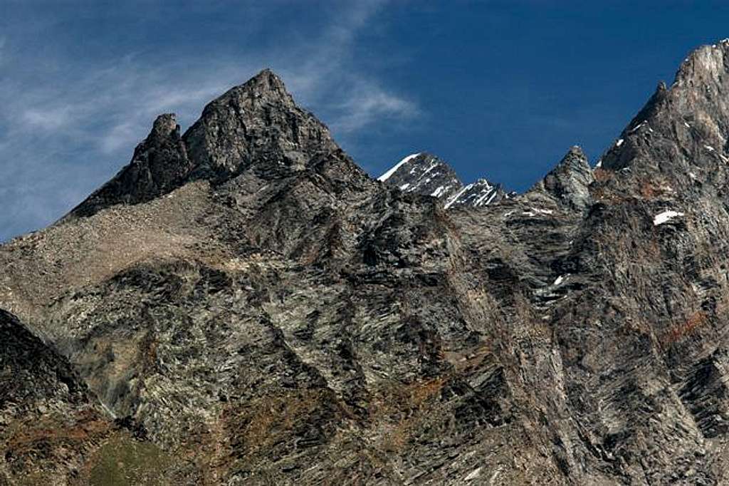 Kinhorn south face and Dom in...