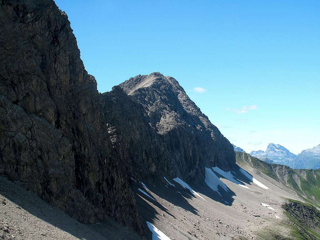 The Rüfispitze (2632m) seen from the Rauhekopfscharte pass