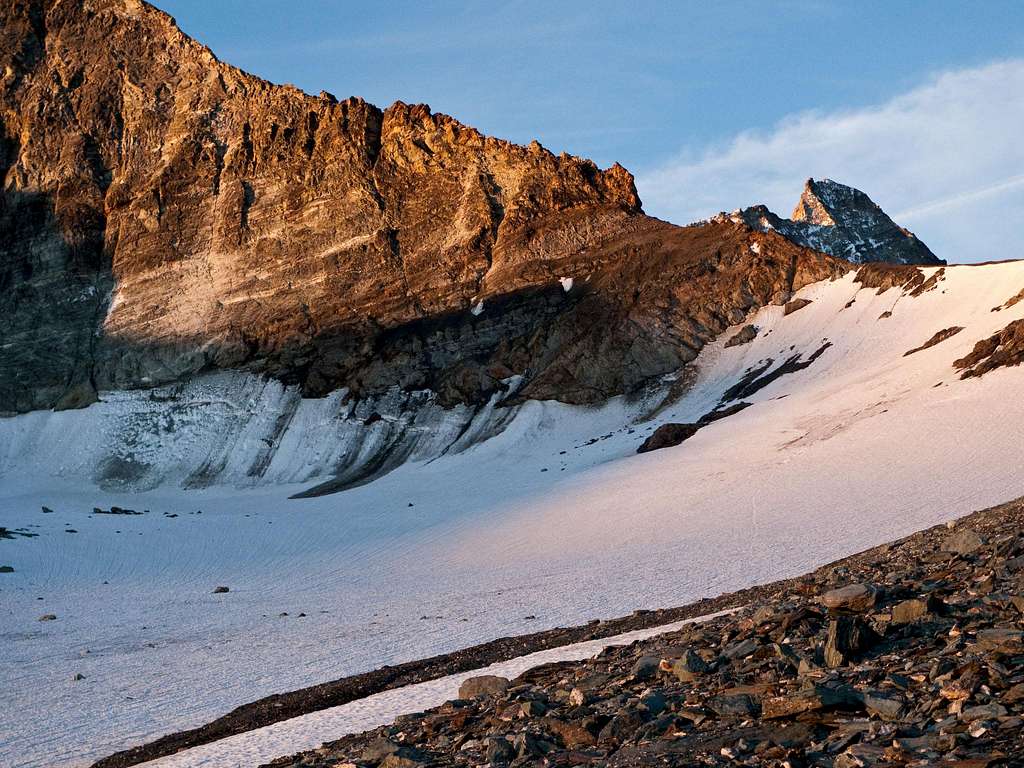 SW-ridge of Mont Blanc de Cheilon