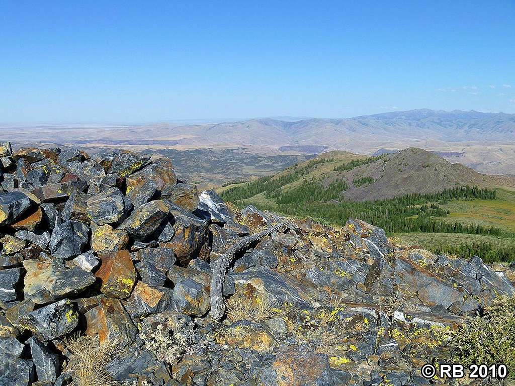 Merritt Mountain summit view