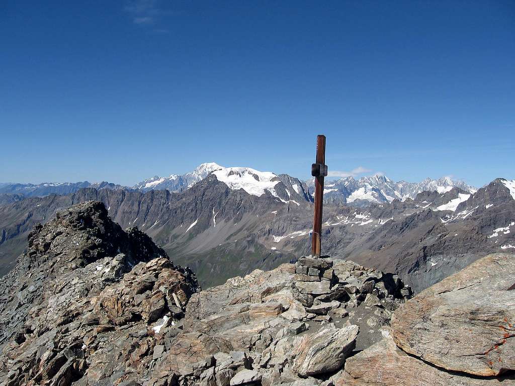 The cross on the top of Mont Gelè