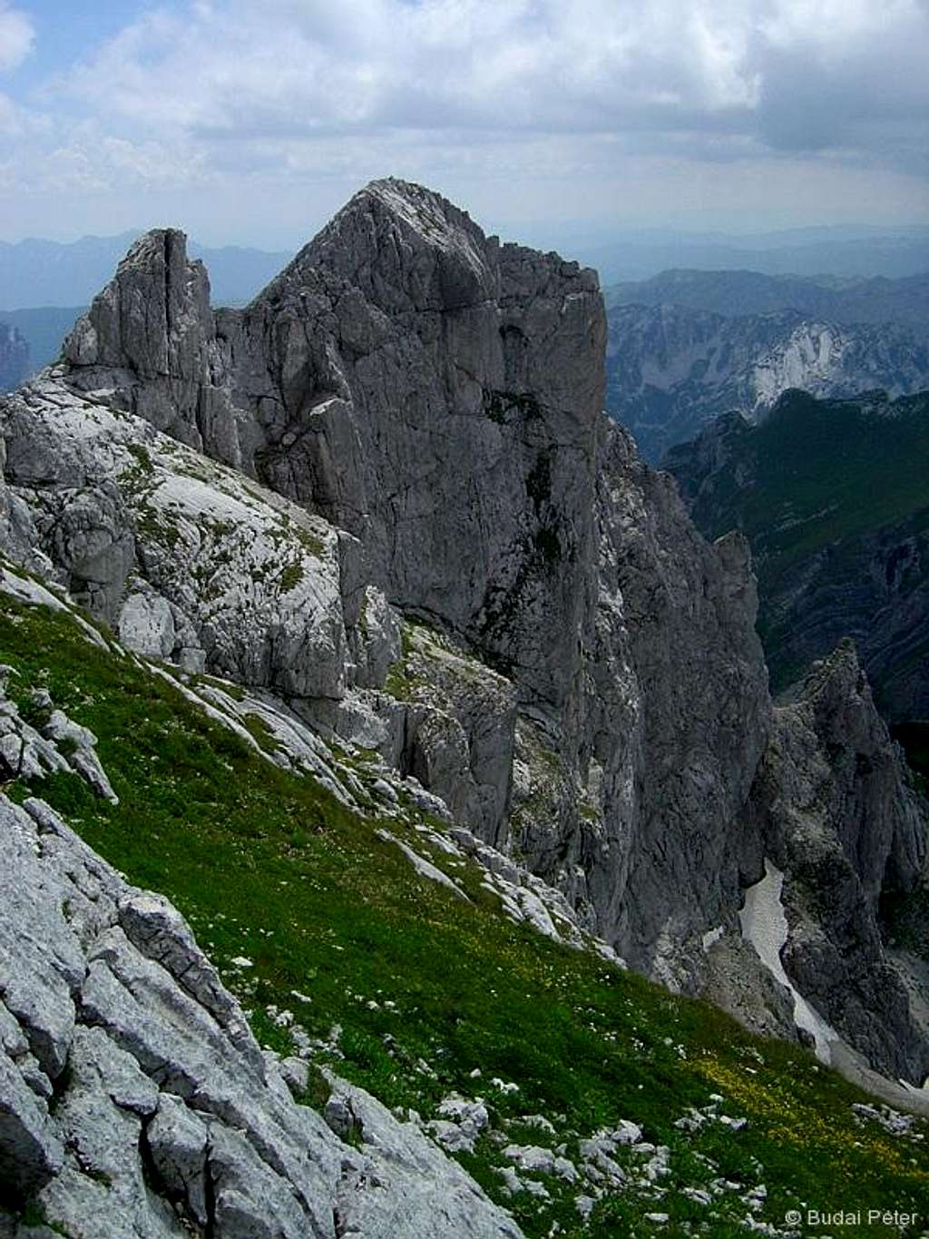 Vertical walls of Đevojka
