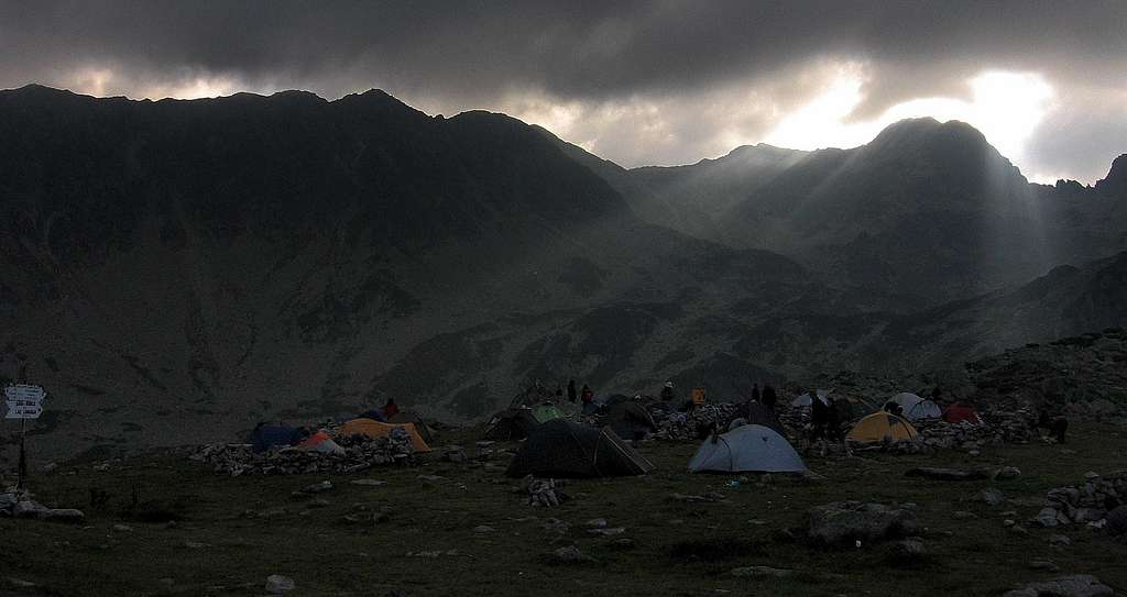 Hopes at Bucura lake camp?...