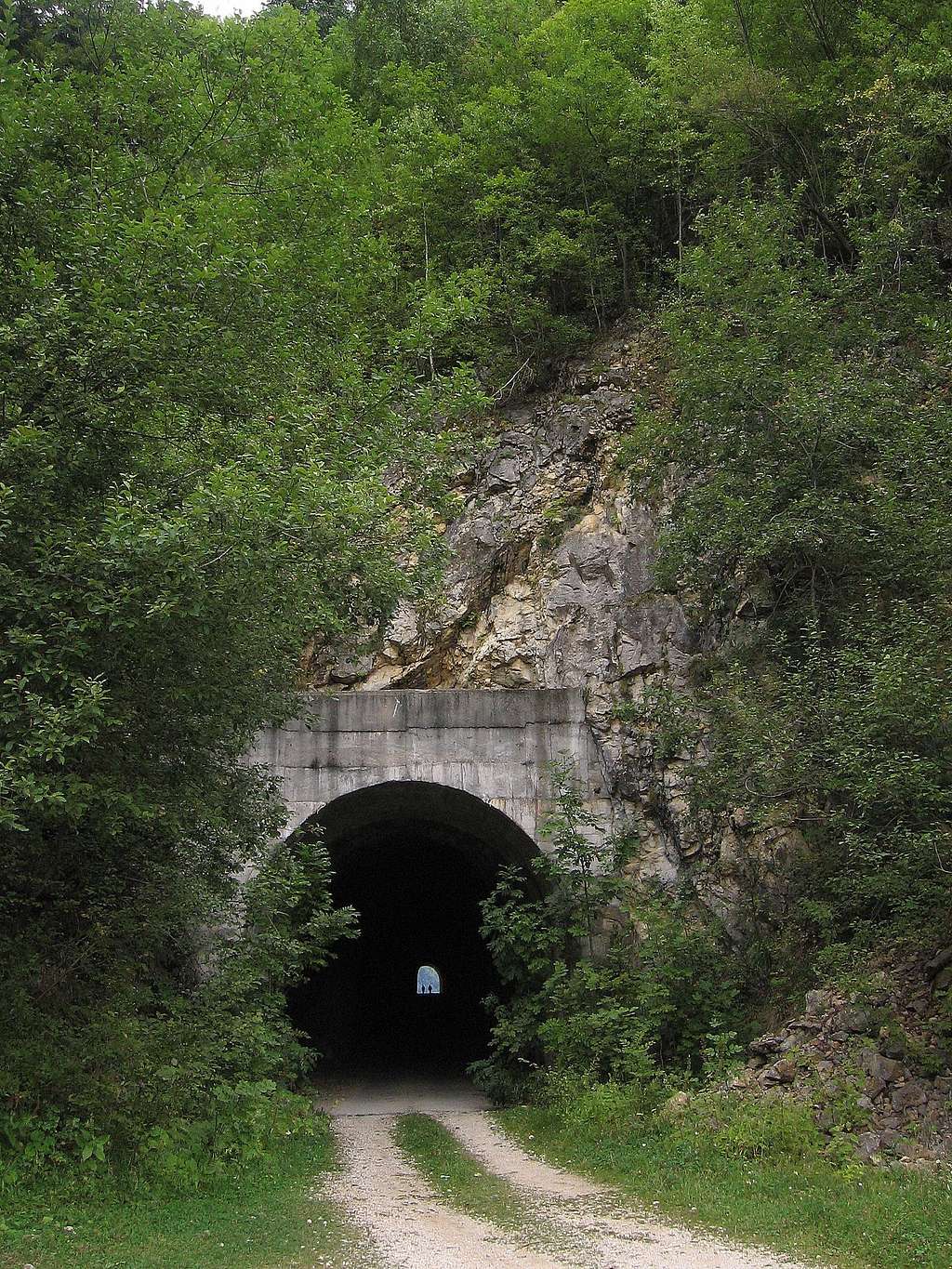 The tunel from the car road, about 4 km from Cheia hut.