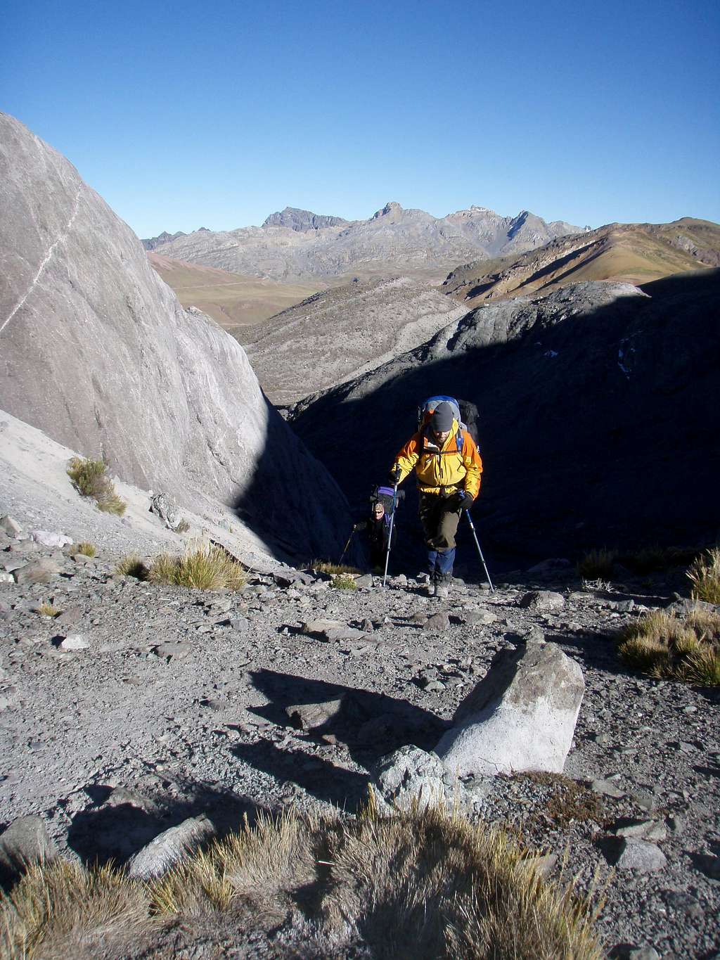 The walk up to moraine camp.