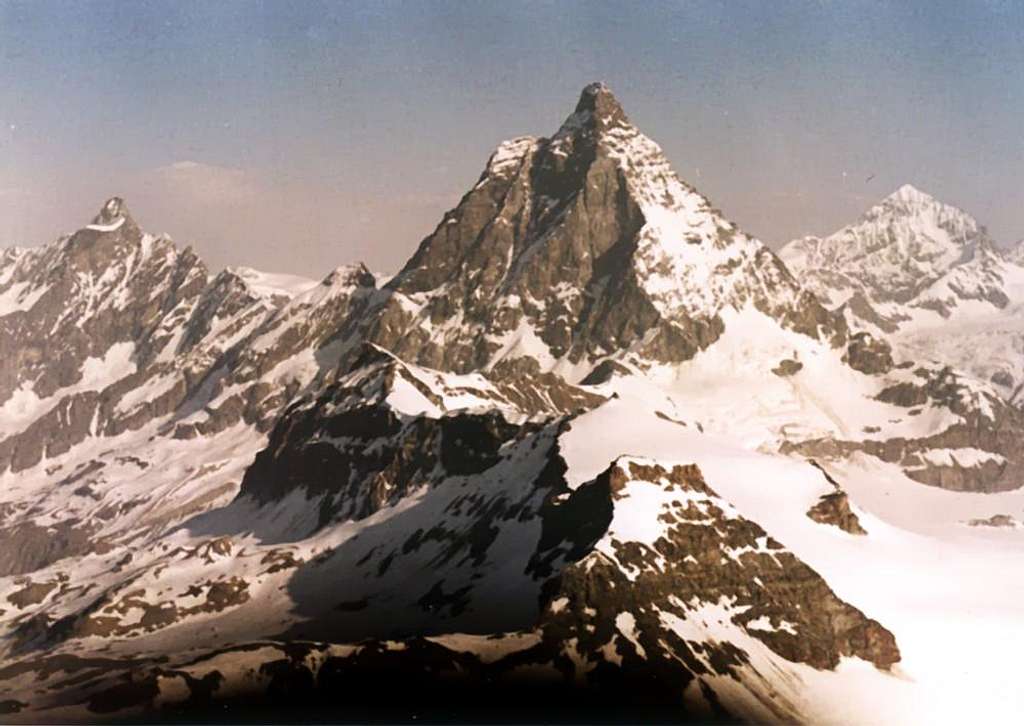 <B>From <font color=green>LITTLE MATTERHORN </font>to WEST in .......<FONT COLOR=BLUE>THE MORNING</FONT></B>