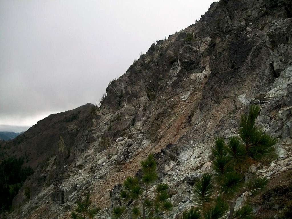 The southern ledges of Bills Peak