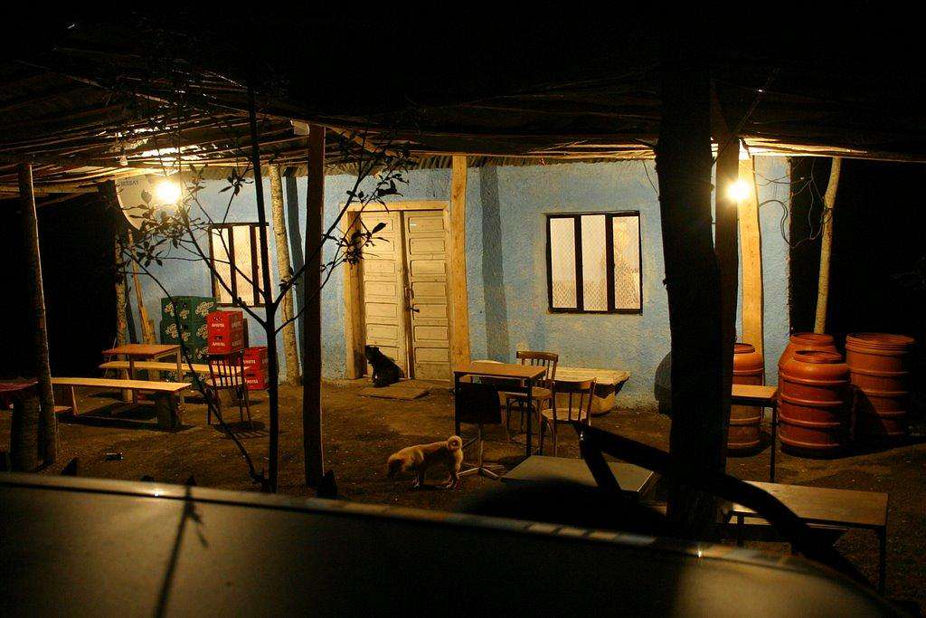 Bar in Bordolecit by night... 
