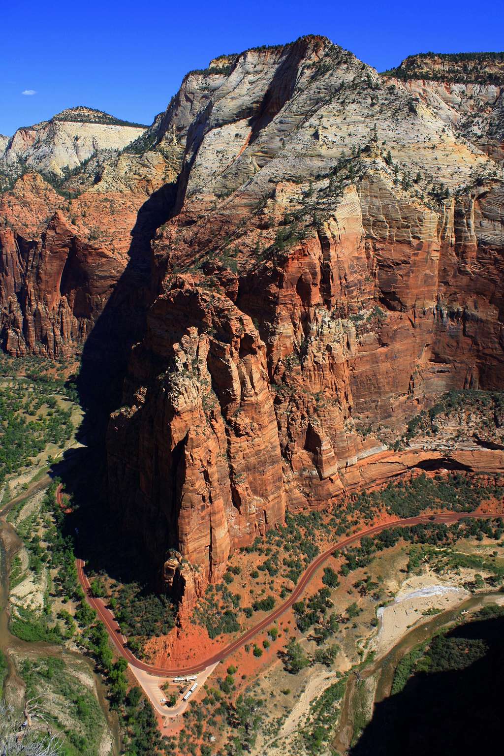 Observation Point from Angels Landing..Can you see the head?