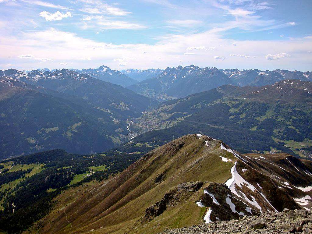 Hohe Aifner Spitze summit view (W)