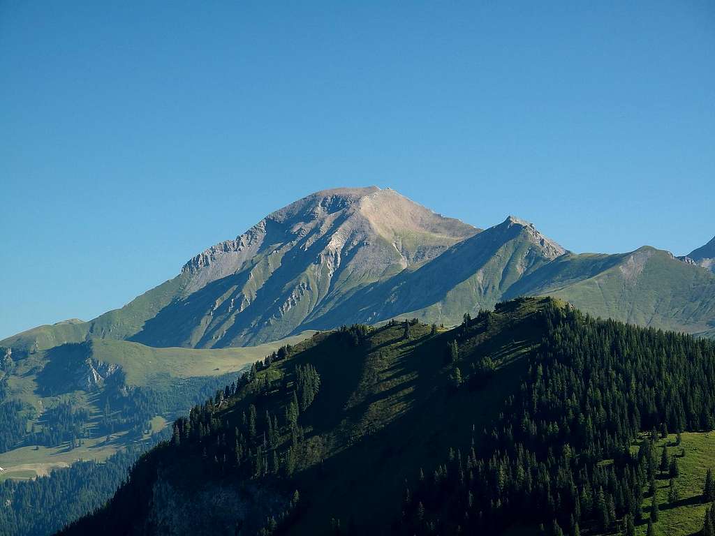 The Albrist (2762m) seen from the Rawil pass trail above Iffigenalp