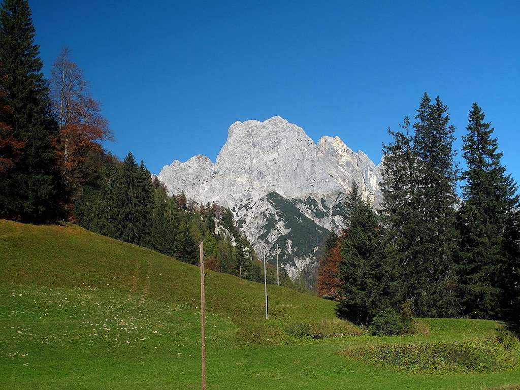 South wall of the Mühlsturzhorn (2234m) in the Reiteralpe group