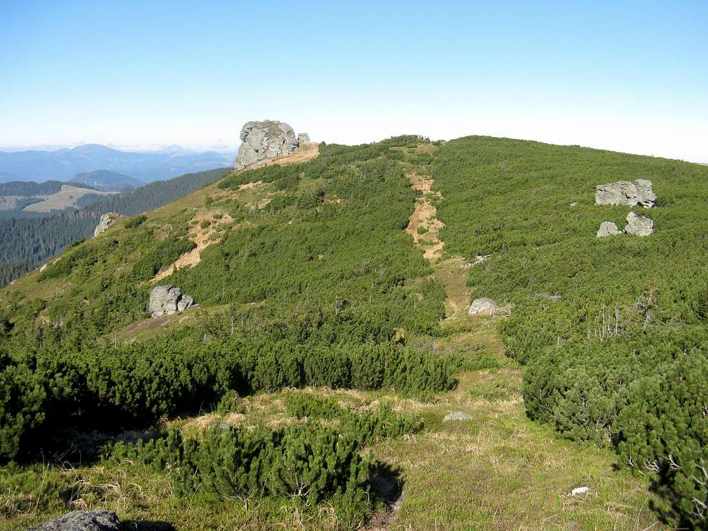 Hnitessa/Ignăteasa ridge (1766m)