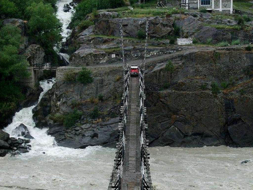 Jeep bridge 