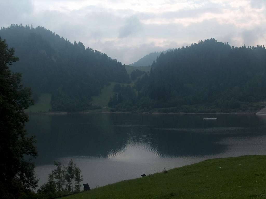Czorsztyn lake