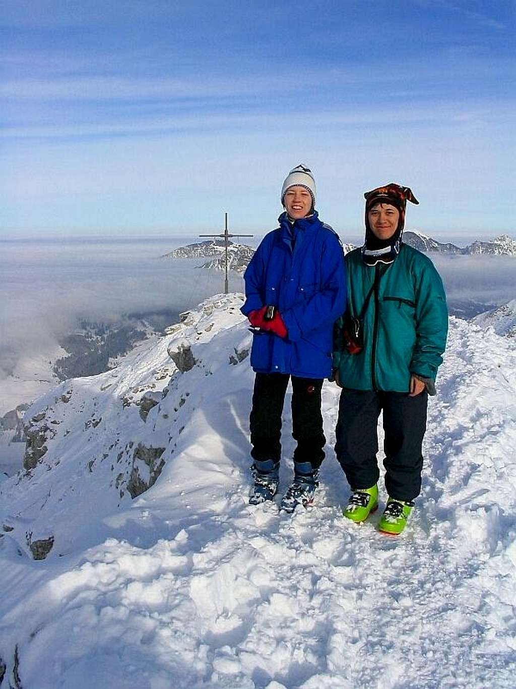 Elke and Rahel on the summit of Ponten