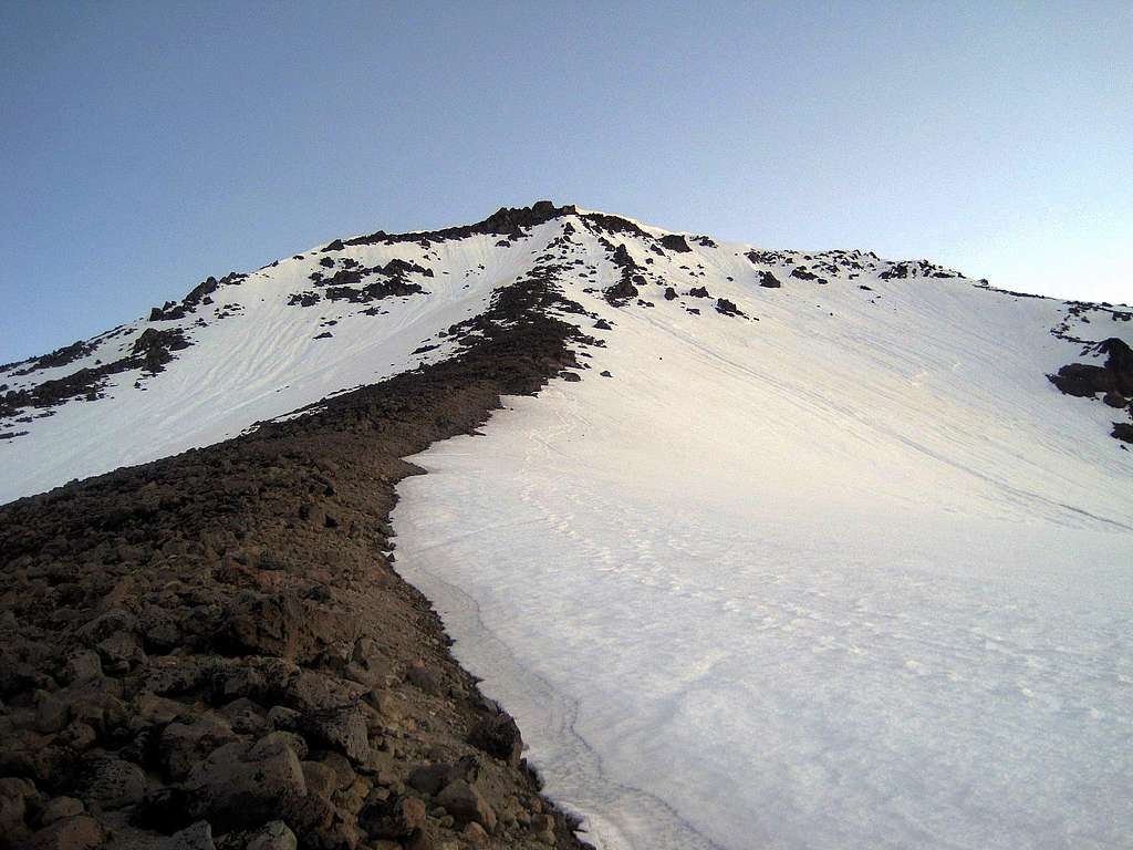 Looking up the Dissapointment Peak