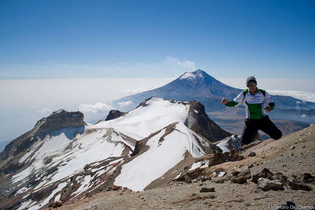 Iztaccihuatl's summit. 5,218 mts AMSL