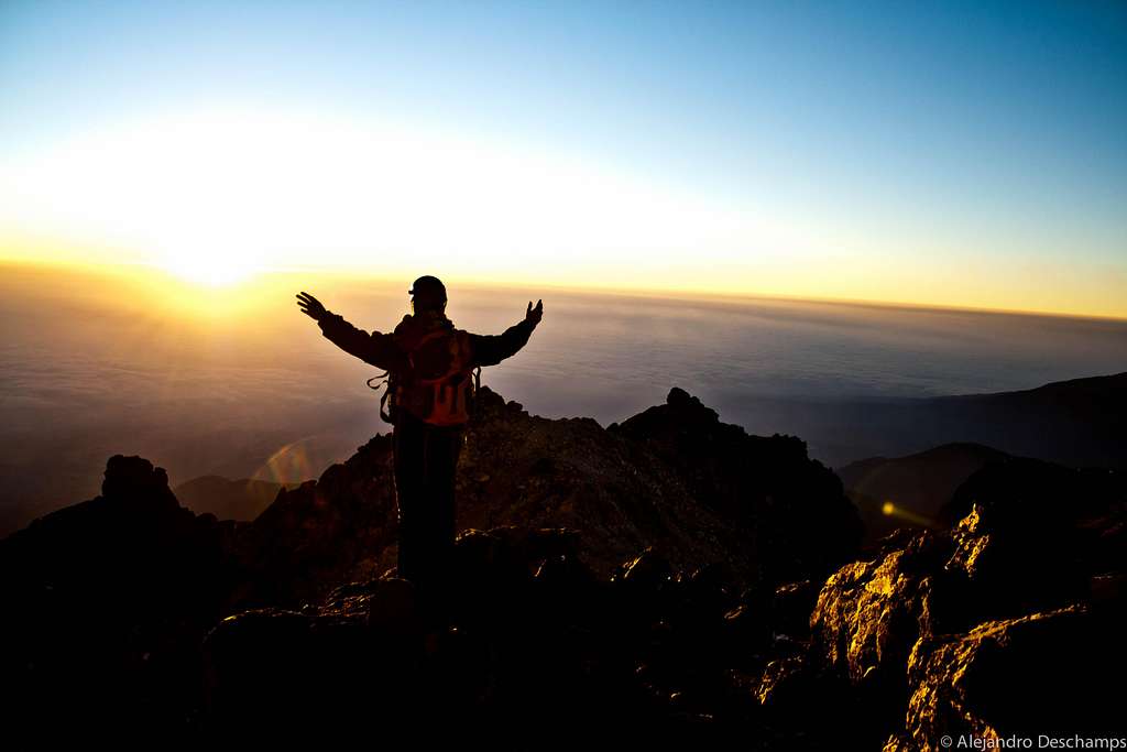 Sunrise at Iztaccihuatl