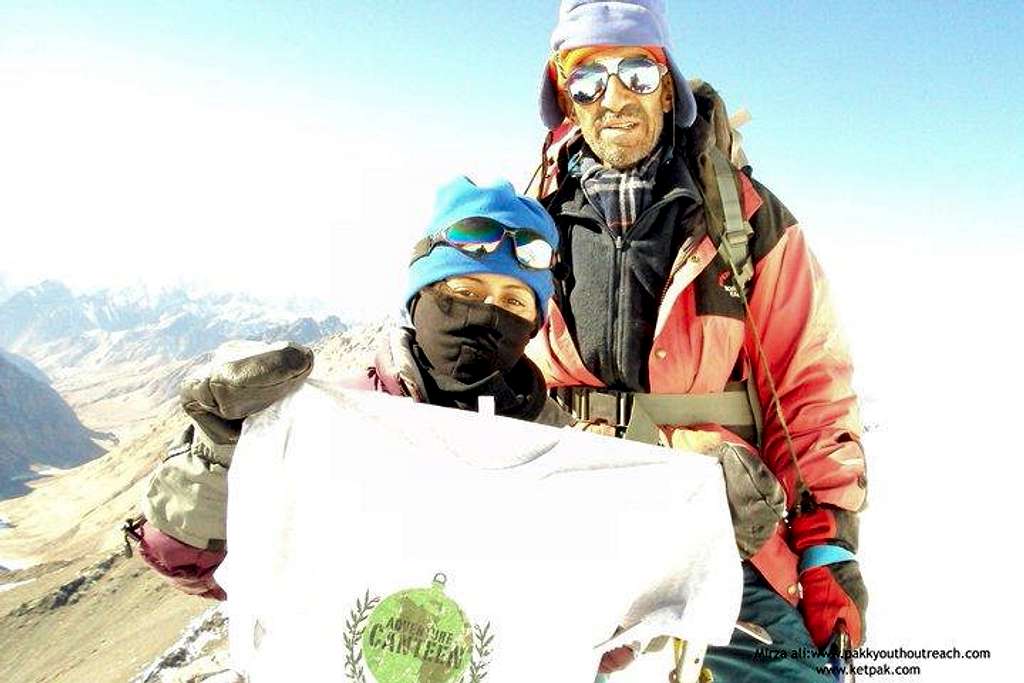 Samina Biag & Yausaf Khan, winter expedition Mingligh sar
