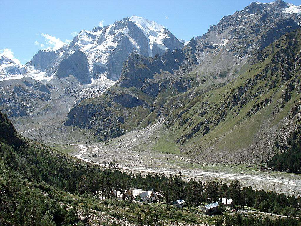 Main valley of Adir-Su