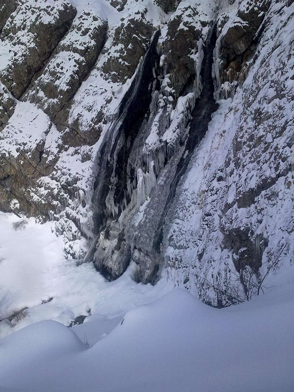 Dogholoo Waterfall