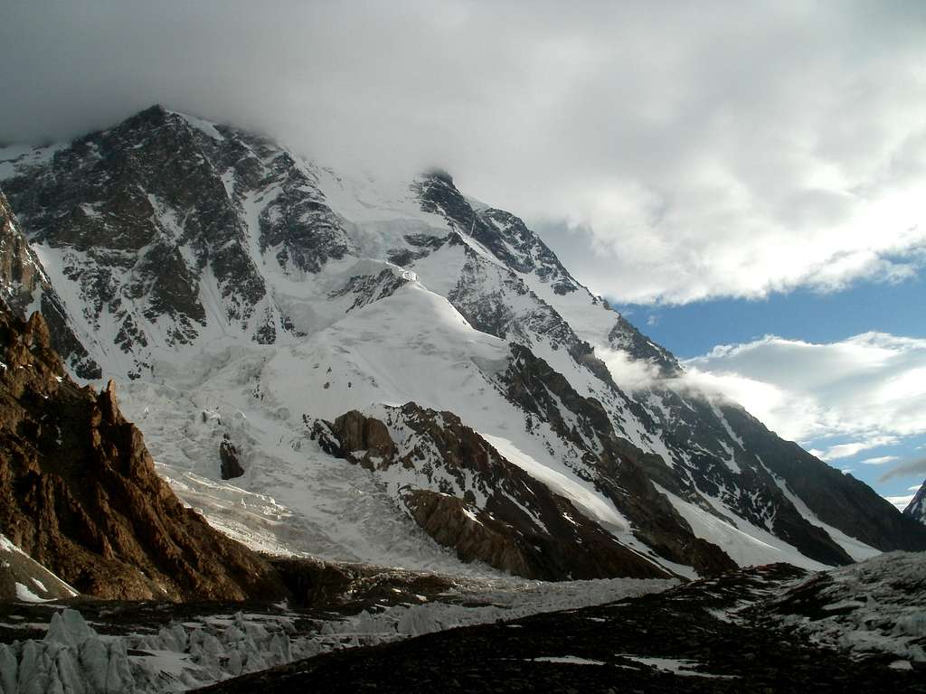 Broad Peak, Pakistan