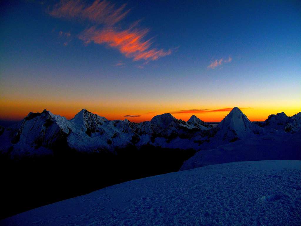 Northern Cordillera Blanca at Sunrise
