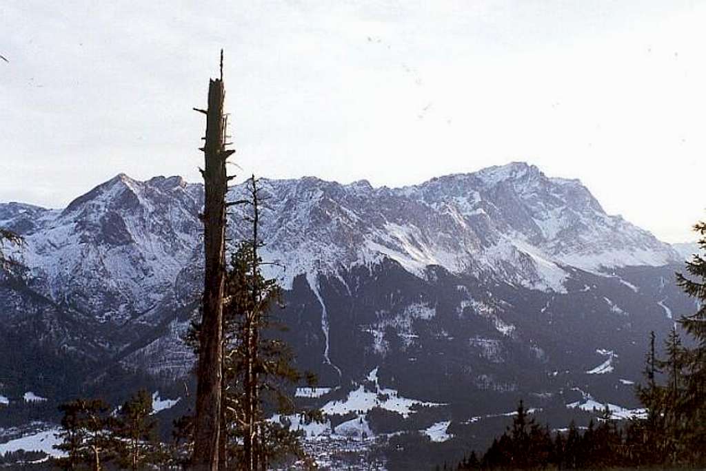 The ridge from Alpspitze...