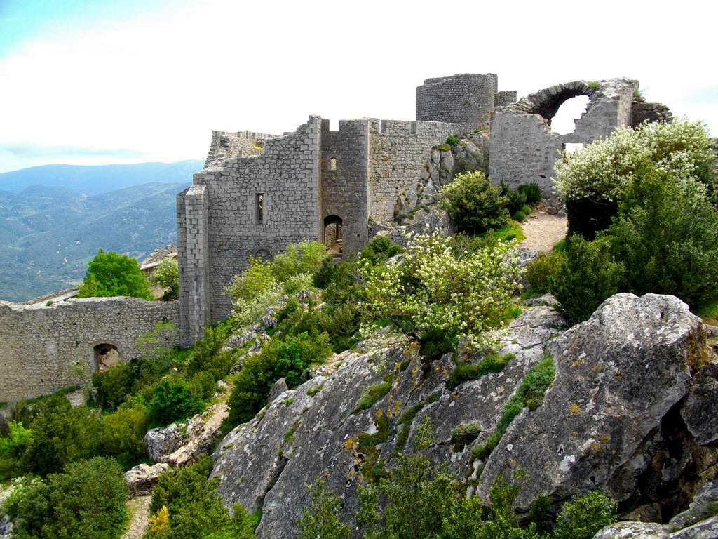 Peyrepertuse ruins (Corbières)