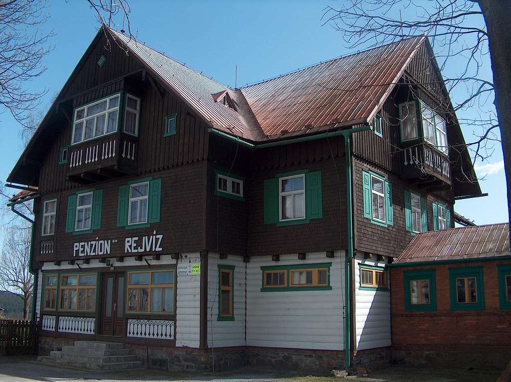 Rejvíz inn, 215 years old !
