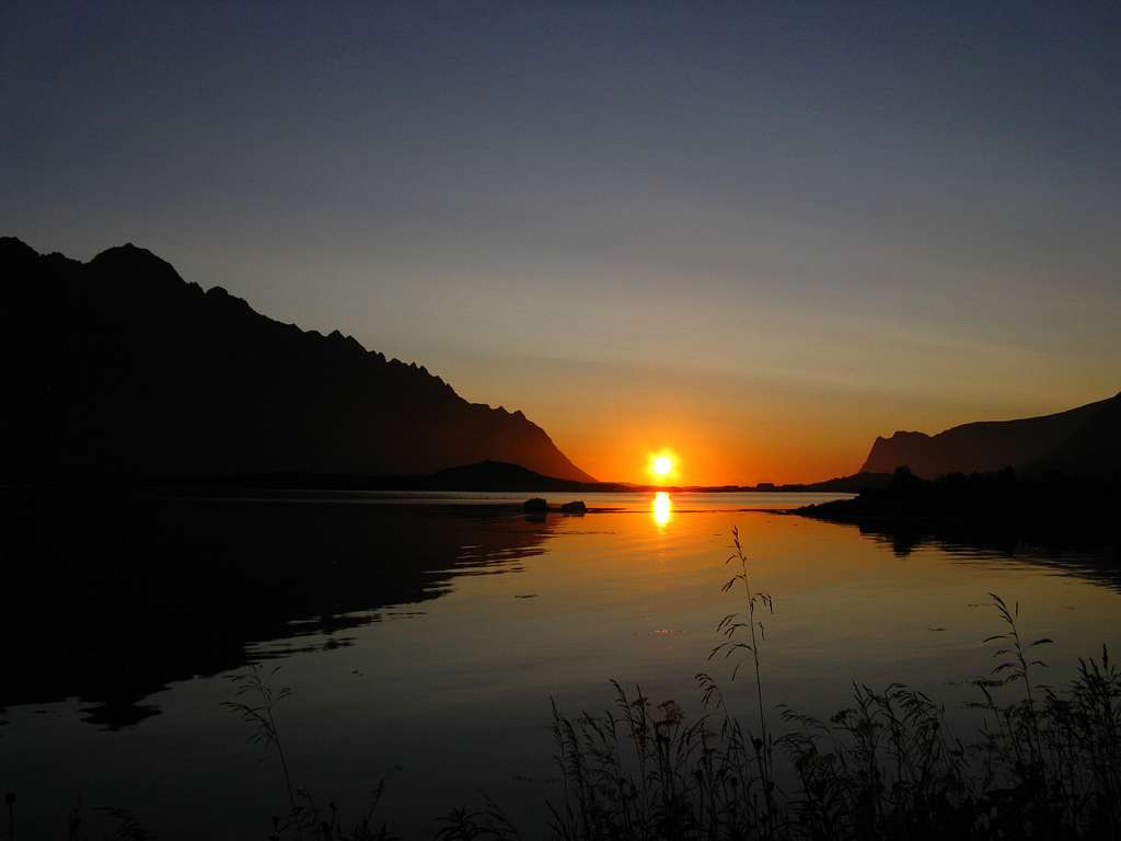 Midnight sun, Lofoten