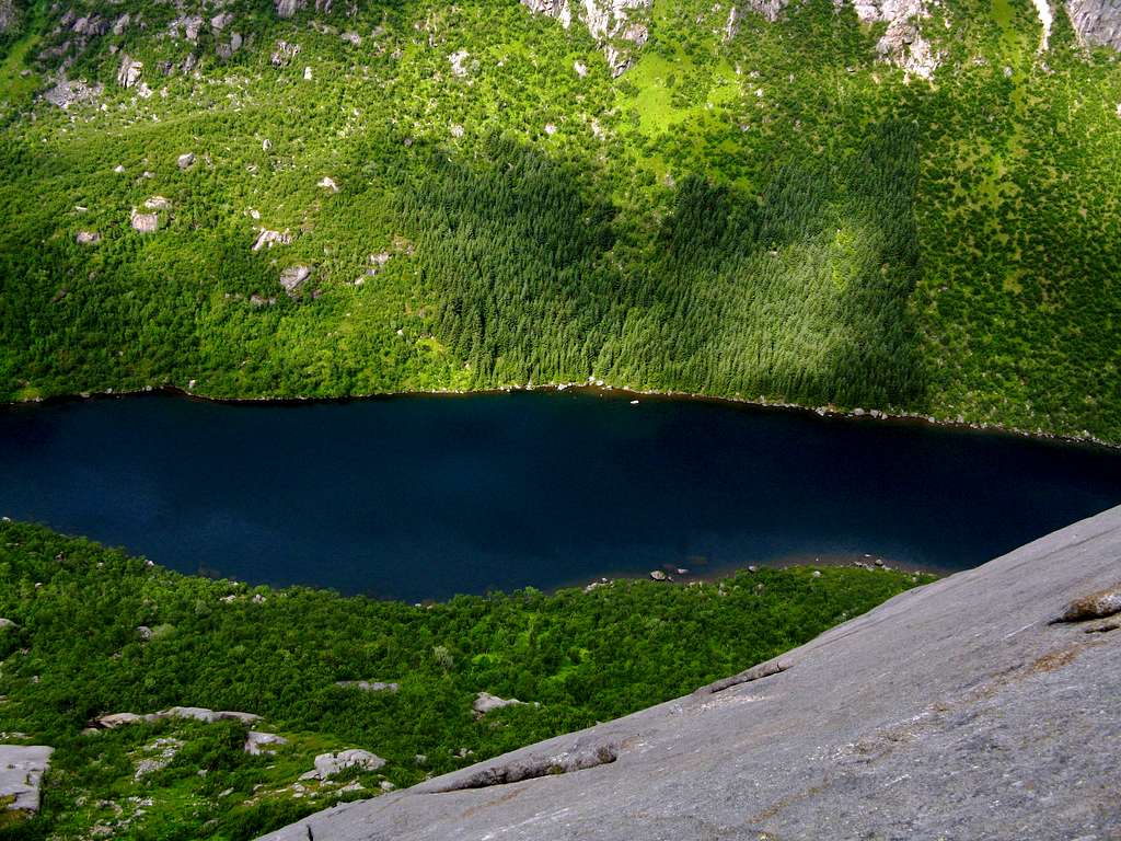 Beautiful Djupfjordvatnet