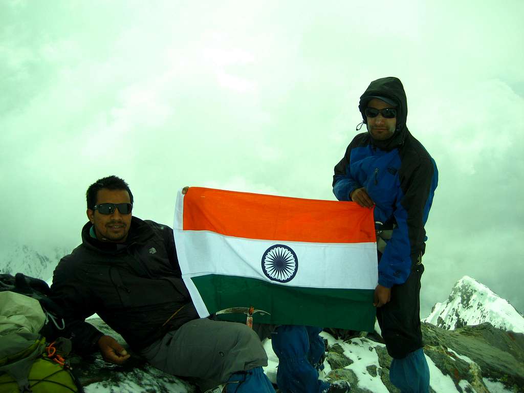 Kirti and Chunni on the Summit