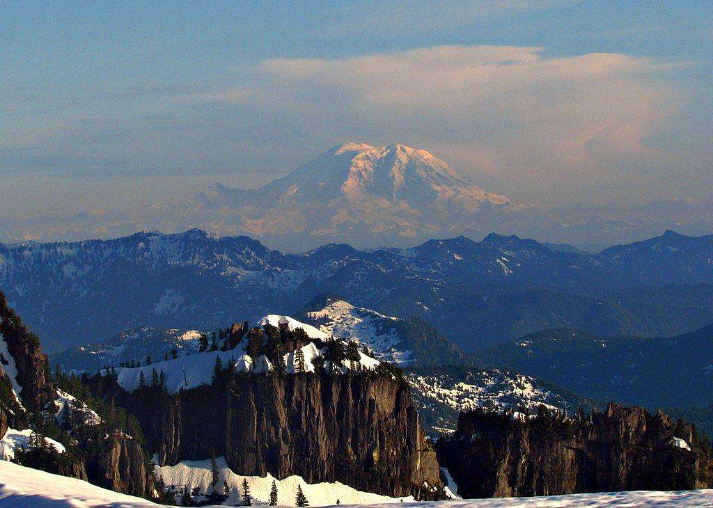 Mt Rainier From Persis