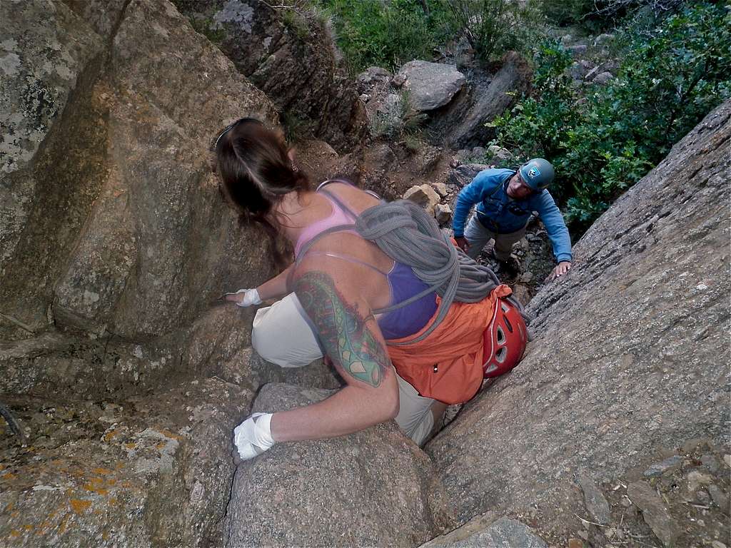 Scramble inside the gully