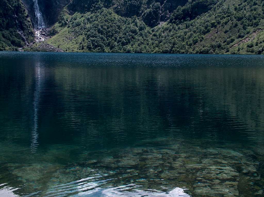 Waterfall of the Lac d'Ôo