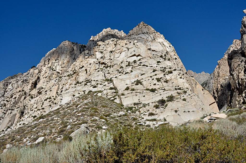 Cyanide Cliff seen from the parking area