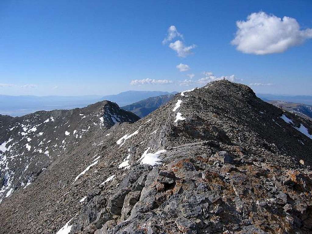 Looking south to the summit...