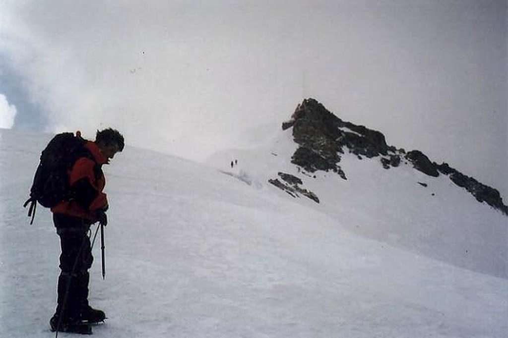 Last steps to summit in a bad...