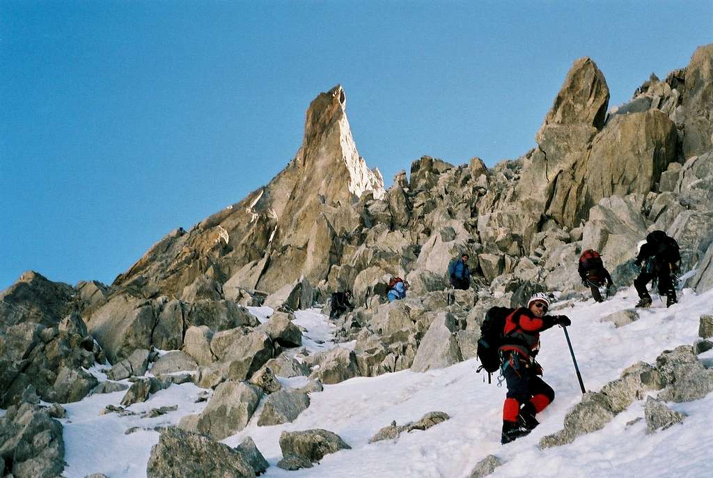 Ascent of the SW Summit of Dent du Géant