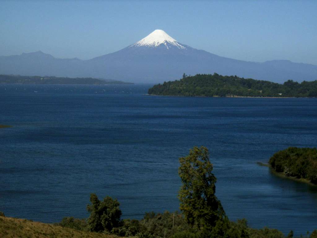 Volcan Osorno from the shores of lago Llanquihue