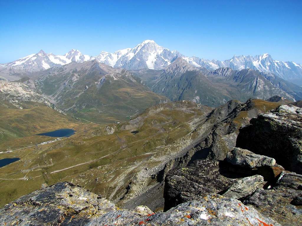 To Aiguilles de Glaciers/Trelatete/Mont Blanc/Rochefort/Grandes Jorasses 