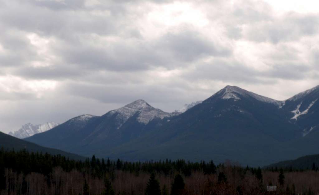 GR 323350 ('Mount MacKay') - right peak
